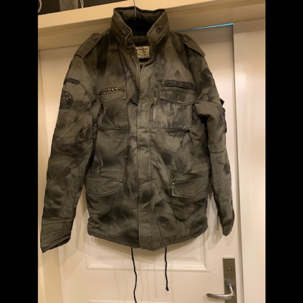 Men’s Alpha Industries New Size Large